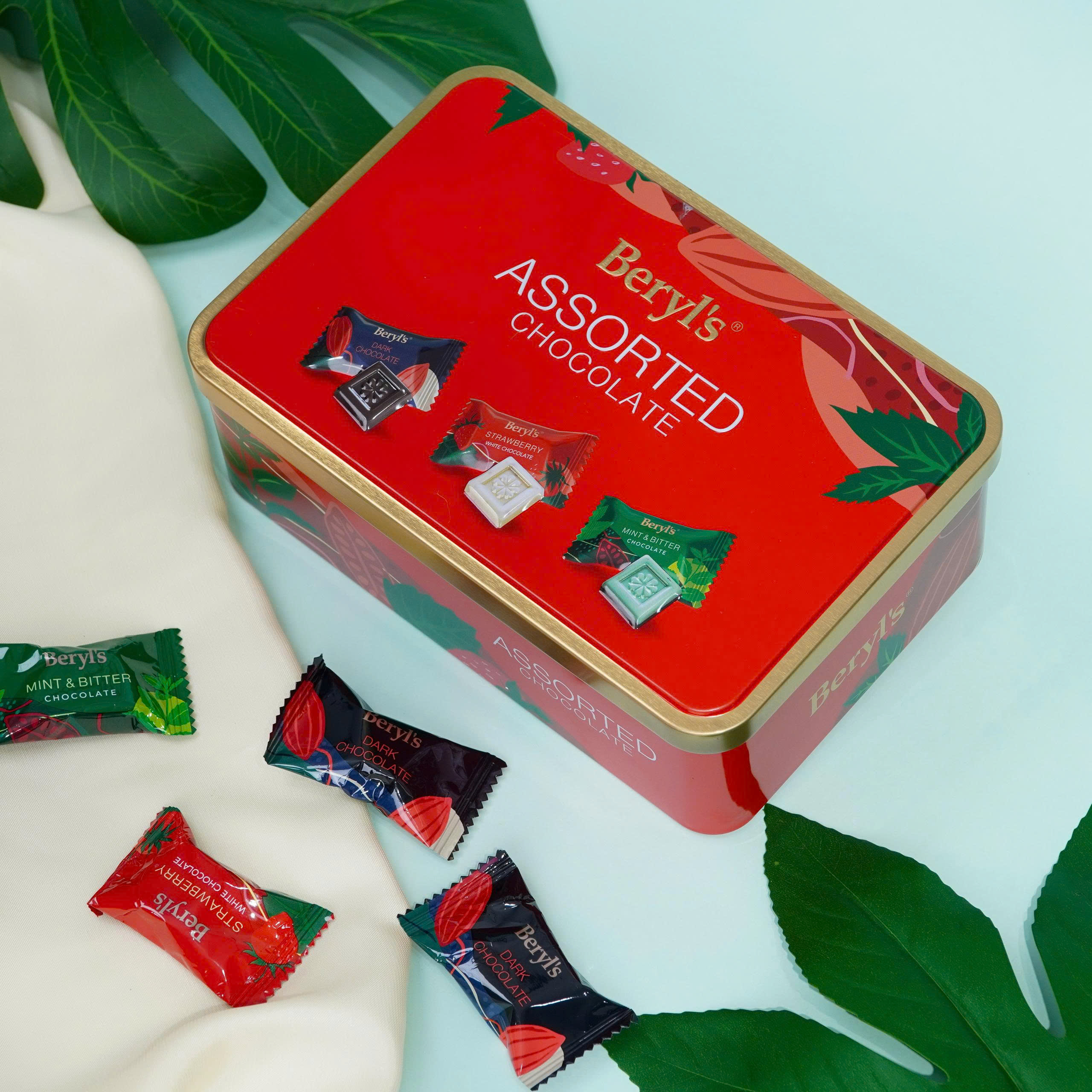 Socola hỗn hợp Beryl's Snow Flower Assorted 135g hộp thiếc Đỏ 1 Beryls Socola Snow Flower Assorted 135g hop thiec do
