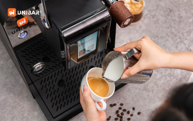 Máy pha cà phê Unibar HI-TECH 88 3 Voi hoi ap suat 1.5 2 bar cua Unibar Hi Tech 88 rat tien dung trong viec pha che cac loai do uong nhu cappuccino latte