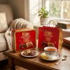 Bánh Fox's Triple & White Choc Chunk Cookies 360g hộp Thiếc Đỏ