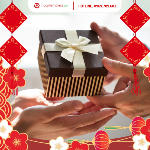 Quà tặng cho các em nhỏ 