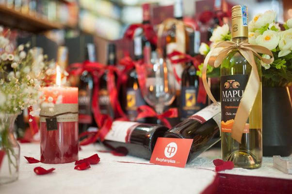 TOP 5 Món Quà Tết biếu bố mẹ vợ mà chàng rể nên biết 2 AQS 1811 1 602x4001 1 large