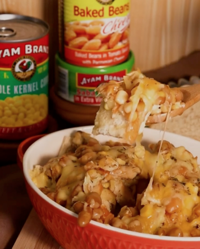 Cùng "đổi gió" vị giác với món bánh mì pudding cá ngừ phô mai nướng 2 Bánh pudding cá ngừ nướng phô mai