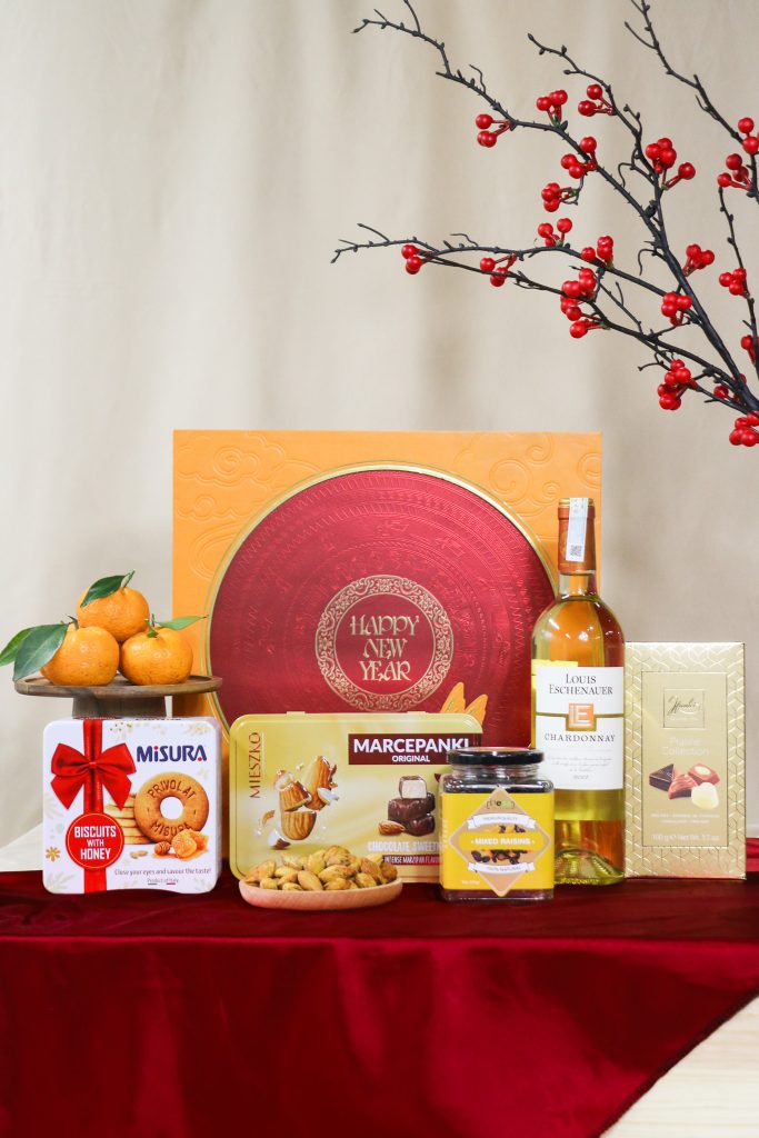 Các set quà Tết Giáp Thìn 2024 trong BST "Sắc Long Quang" của Thực Phẩm Plaza 13 IMG 9711 1 large