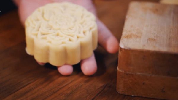 TS CT 6150 6h Ngay 24.08 40 nam giu nghe khuon banh trung thu NoBar.mpg snapshot 00.21 2019.08.26 16.40.51 1566812464 medium