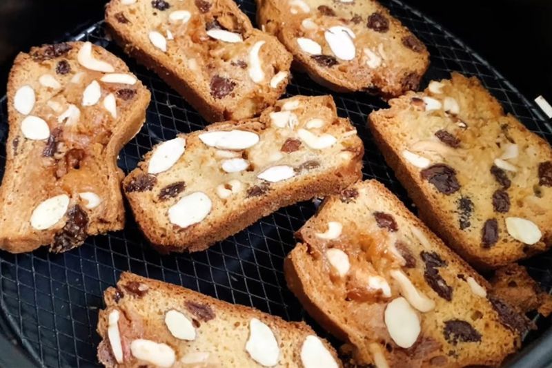 Công thức làm bánh Biscotti giòn tan, thơm lừng tại nhà 3 biscotti