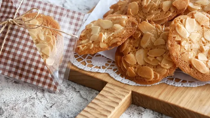 Hạnh Nhân Cắt Lát Atlas - Blanched Sliced Almond (Túi 1kg) 2 banh ngoi hanh nhan 5