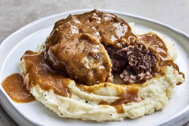 Bí Quyết Làm Salisbury Steak Ngon Chuẩn Nhà Hàng