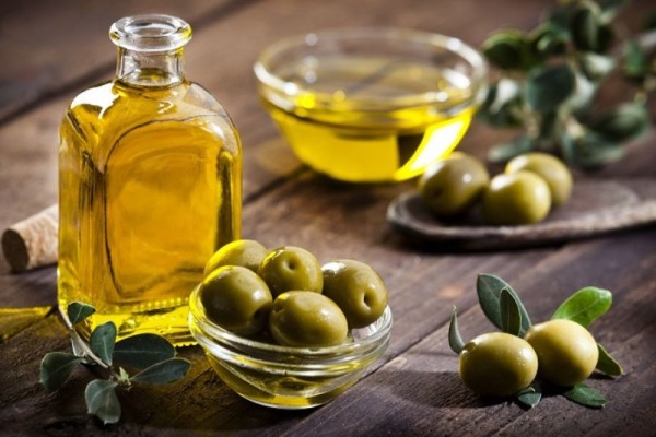 Top các loại dầu ô liu được yêu thích nhất 2024 3 Các loại dầu ô liu