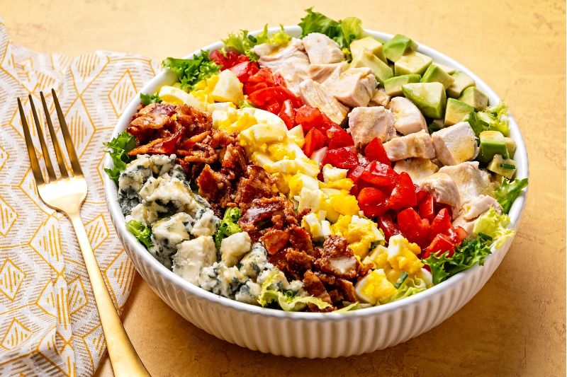 Cách chế biến món Cobb Salad chuẩn vị nhà hàng 8 cobb salad