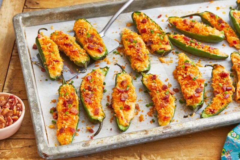 Công Thức Đơn Giản Để Làm Jalapeno Poppers Vị Cay Đậm Đà
