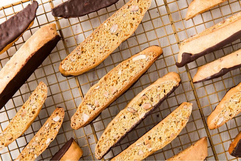 Công thức làm bánh Biscotti giòn tan, thơm lừng tại nhà 1 cong thuc lam banh biscotti gion tan thom lung tai nha 1 large
