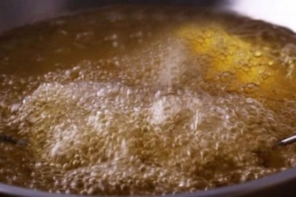 Dầu ô liu có chiên được không? Tìm hiểu ngay! 6 Dầu ô liu có chiên được không