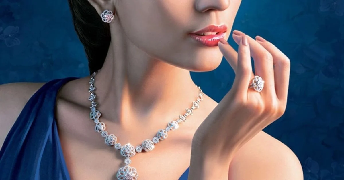 Những món quà tặng vào năm Giáp Thìn 2024 4 Trang sức đá quý