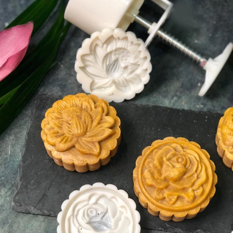 khuon trung thu lo xo 200g 1 large