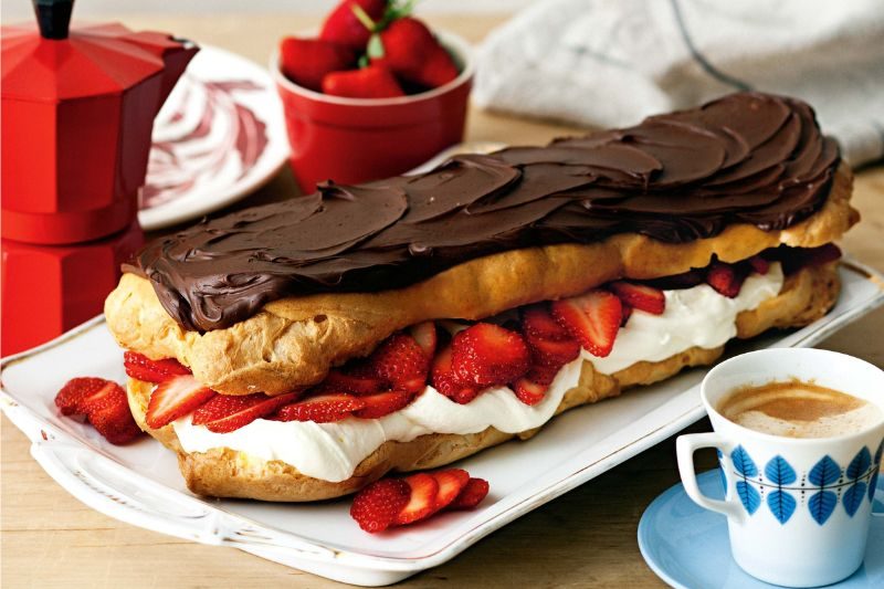 Cách chế biến Eclair: Bánh su kem độc đáo từ Antonin Carême 1 eclair
