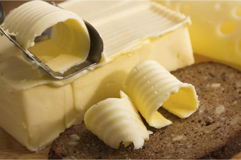 Nên chọn bơ thực vật hay bơ động vật để tốt cho sức khỏe hơn ? 1 bơ động vật