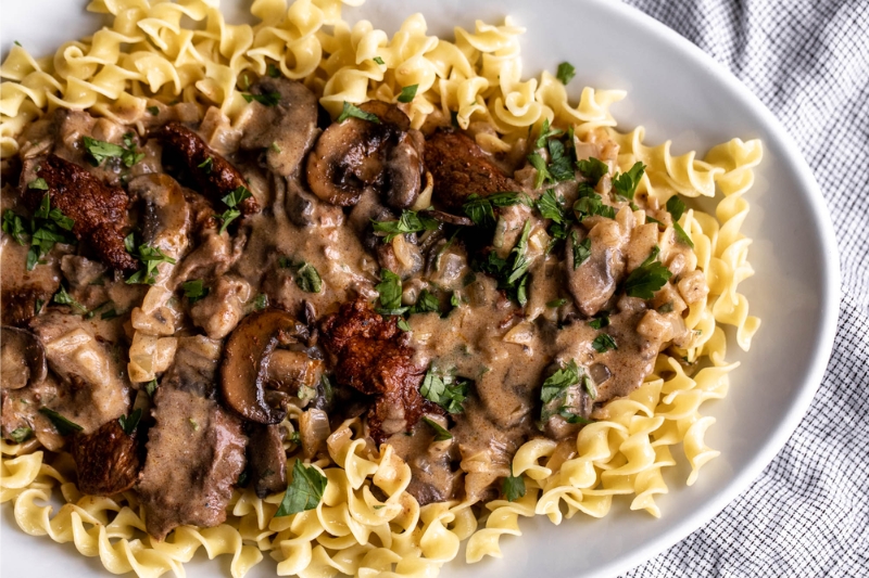 Hướng dẫn cách chế biến Stroganoff - món ăn cổ điển của Nga 4 stroganoff