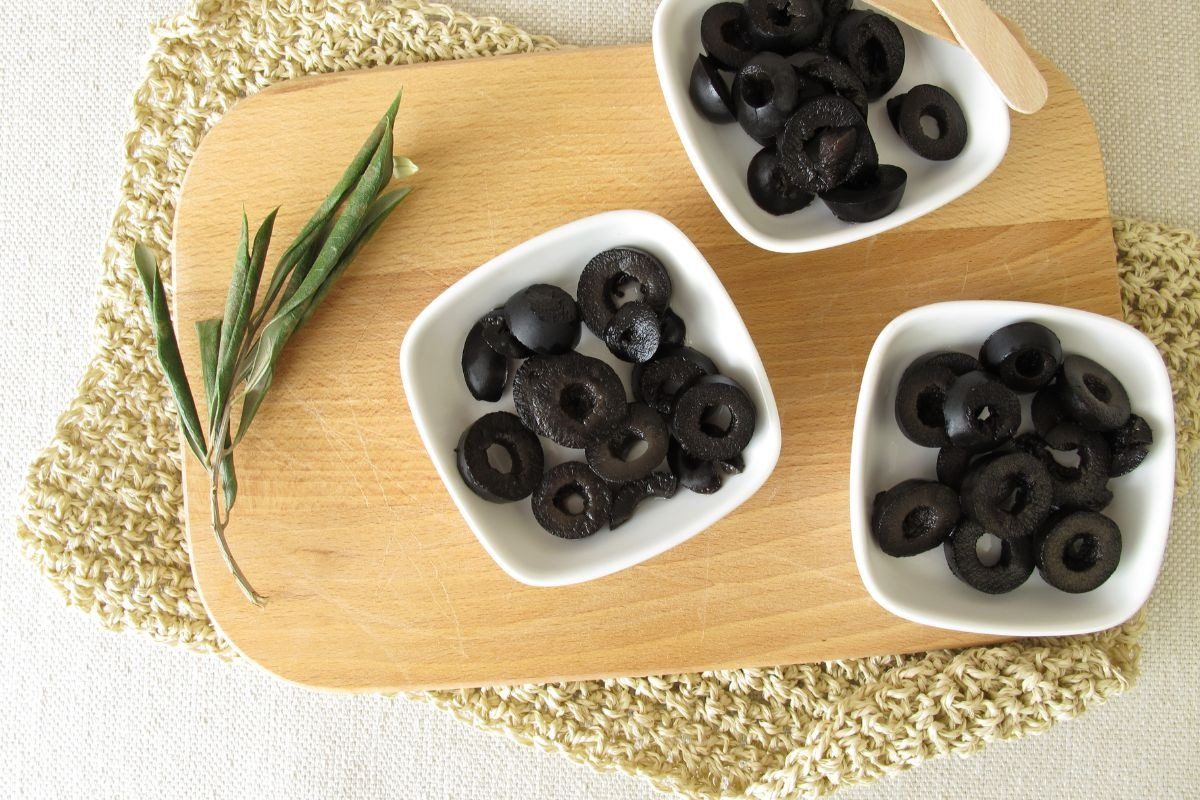 vi sao dan sanh an lua chon qua oliu den large