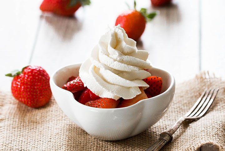 Bạn có biết Whipping Cream và Cooking Cream khác nhau thế nào? 1 whipped cream 1 large