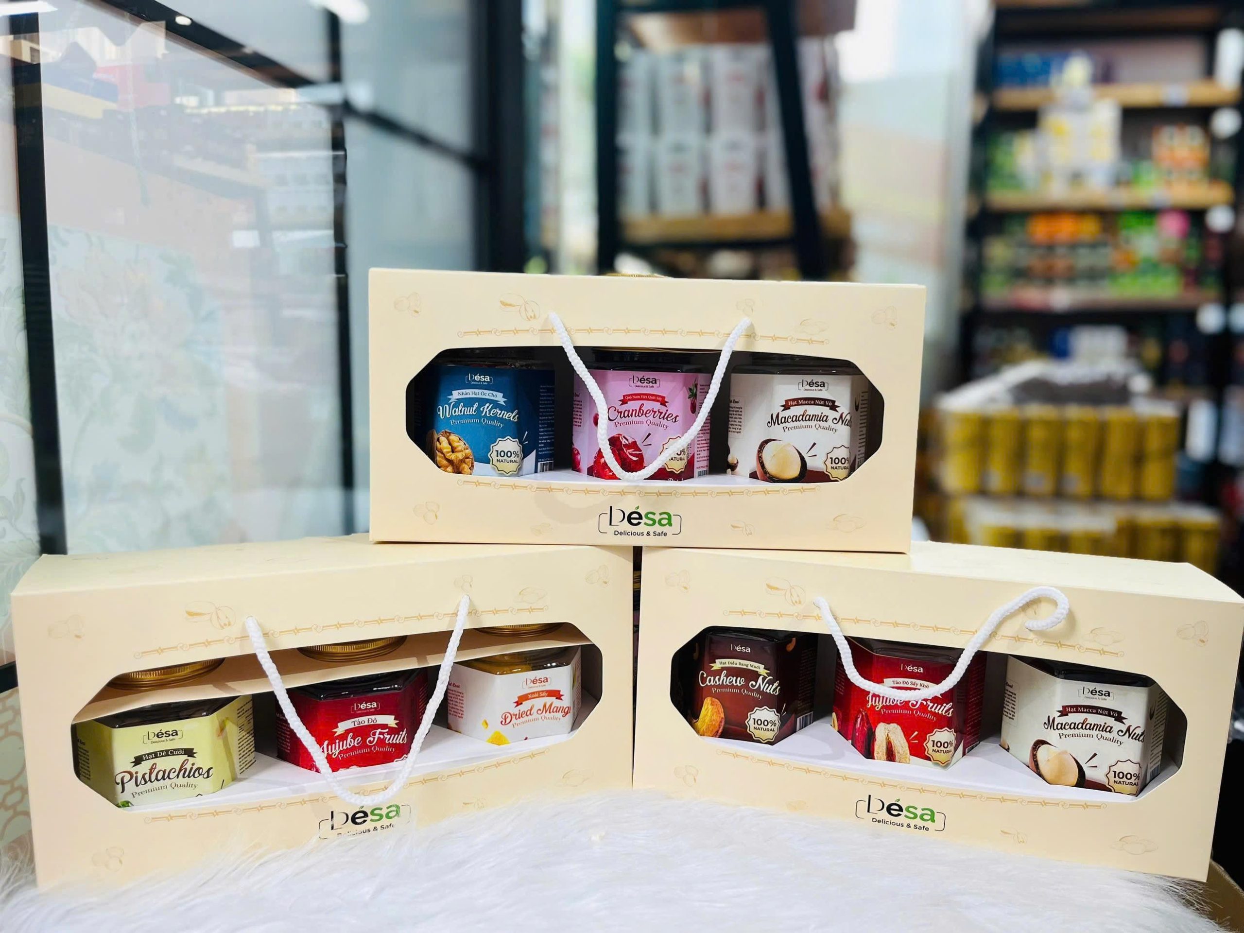 Hộp quà cao cấp Hoa quả sấy Desa tinh tế, sang trọng 3 z7450069476518 7020f1688ed3dd3749f50b83b2f3db9b 1 scaled