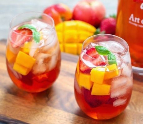Sáng Tạo Đột Phá Với Trà Dâu Kết Hợp Thảo Mộc Và Trái Cây Nhiệt Đới 2 tra dau xoai 1